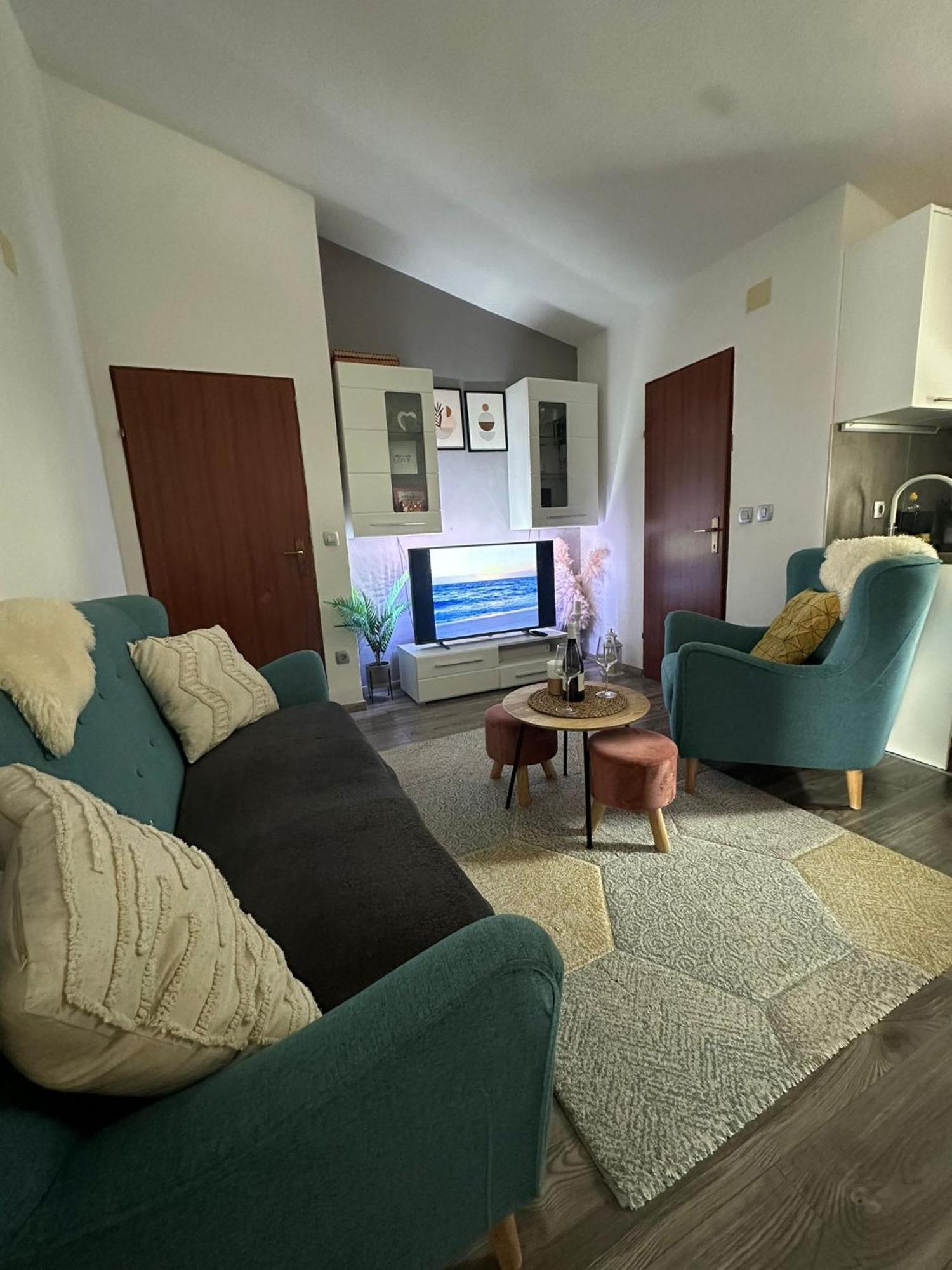 Apartment Damir
