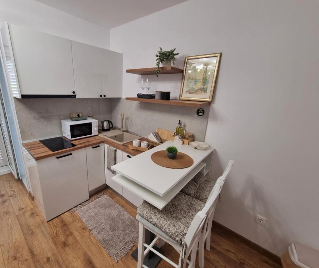 Damir Apartment Gradac (Split-Dalmatia)